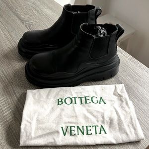 Bottega Beneta Black “The Tier” Chelsea Boots